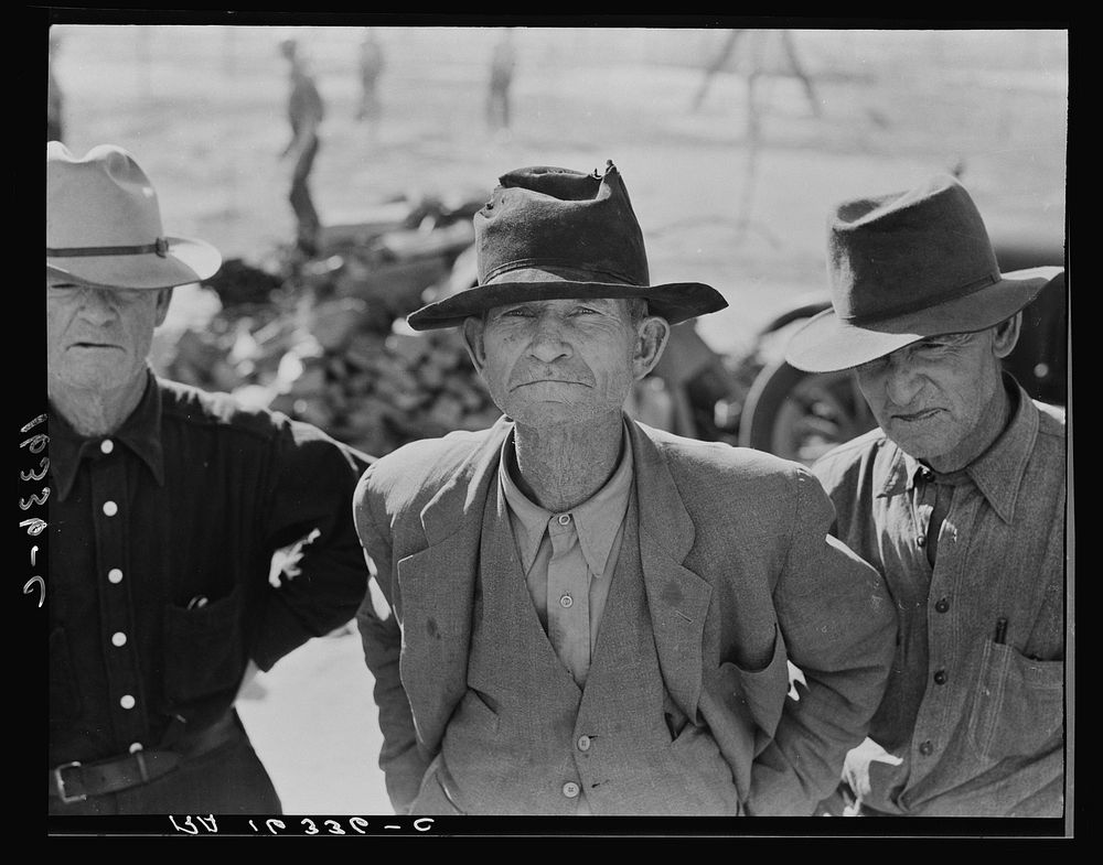 FSA/8b31000/8b31800\8b31812a.tif. Sourced from the Library of Congress.
