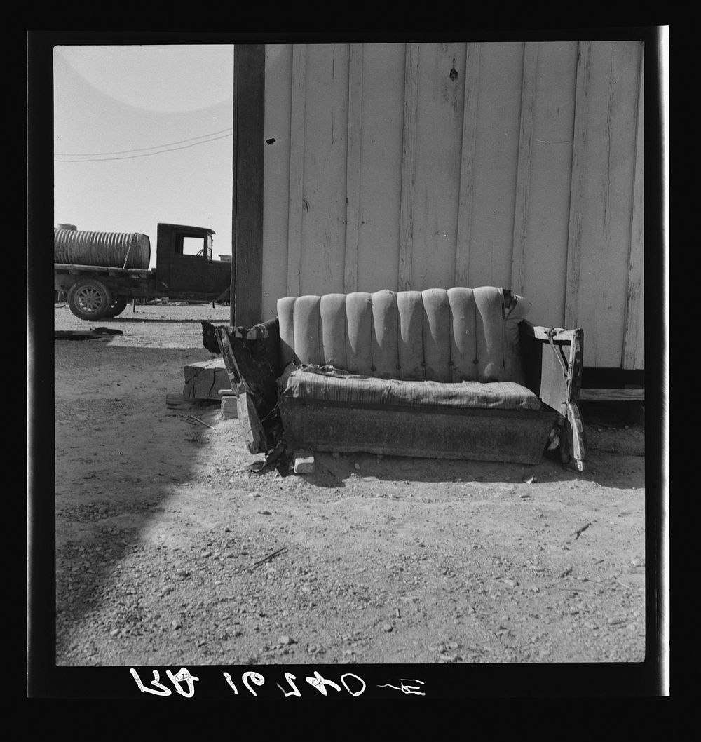 The postmaster's seat. Finlay, Texas. Sourced from the Library of Congress.