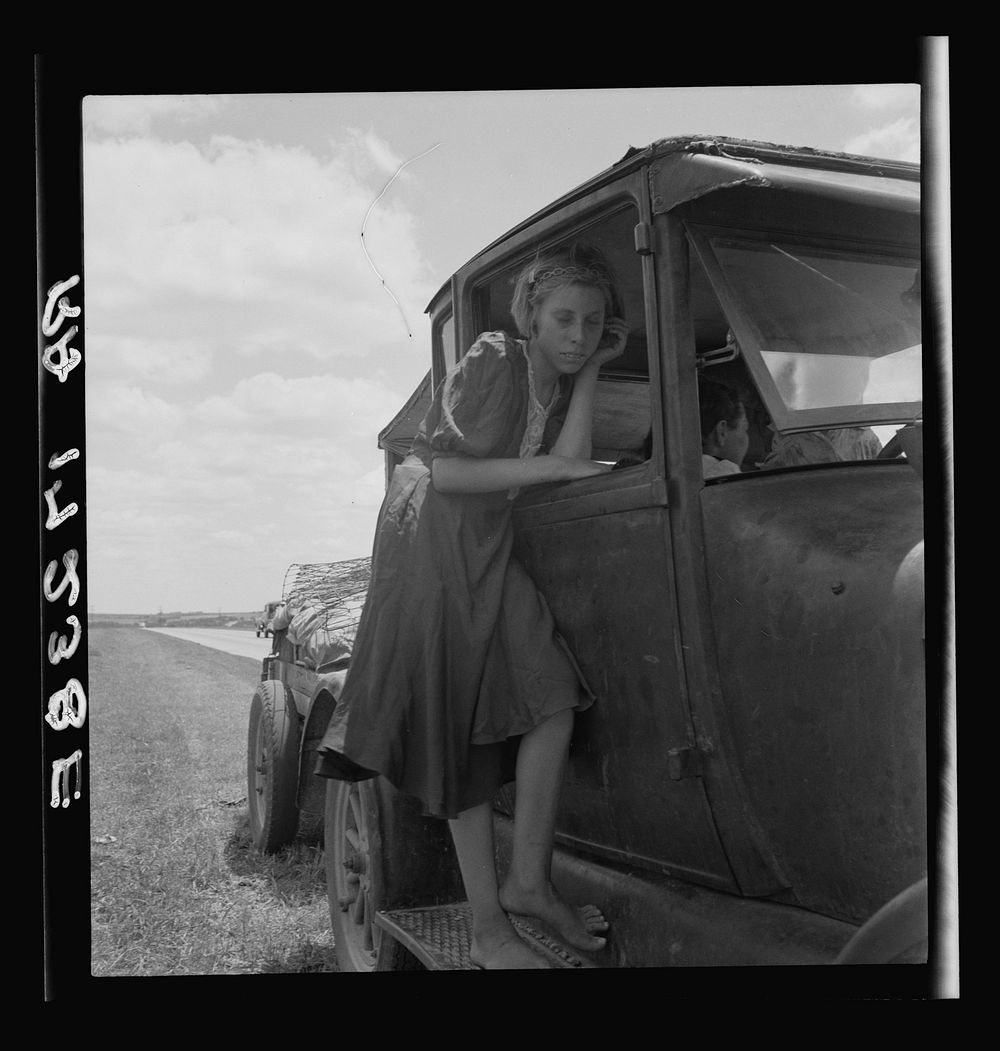 Child of Texas migrant family who follow the cotton crop by Dorothea Lange