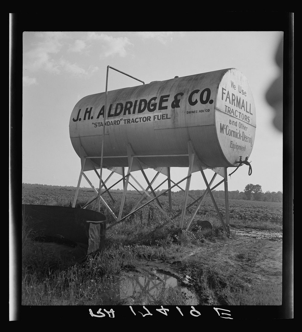 Fuel tank on the Aldridge Plantation, Mississippi. Sourced from the Library of Congress.