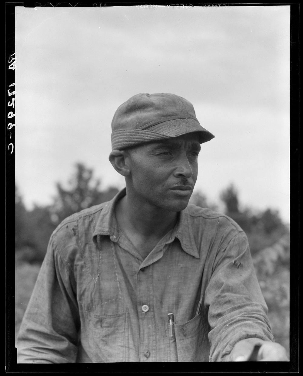 Member of the Delta cooperative farm at Hillhouse, Mississippi. Sourced from the Library of Congress.