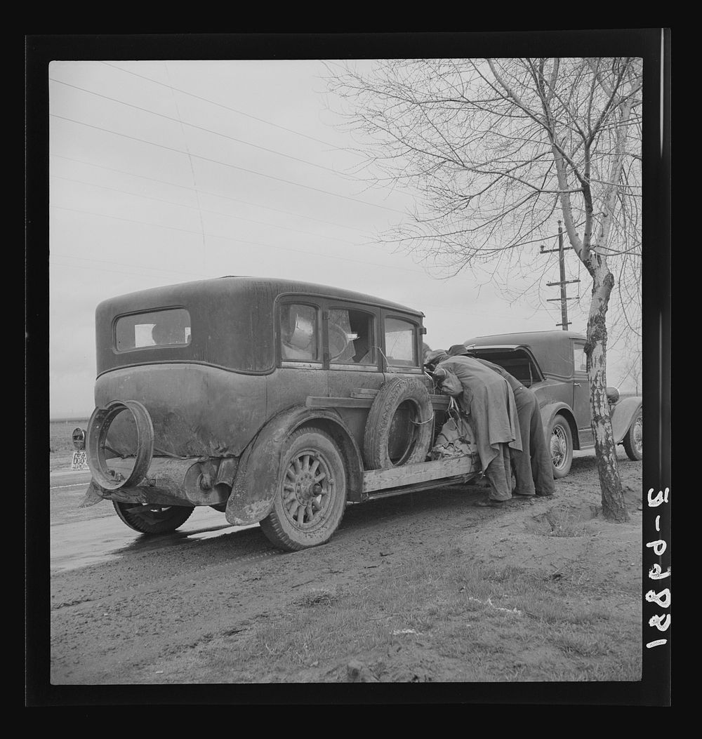 FSA/8b32000/8b32900\8b32935a.tif. Sourced from the Library of Congress.