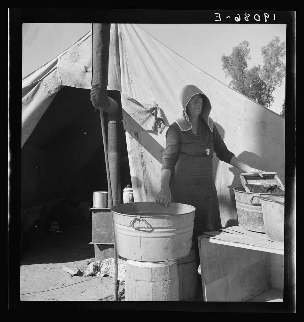 [Untitled photo, possibly related to: Texas woman in carrot pullers' camp. Imperial Valley, California. This sunbonnet is…