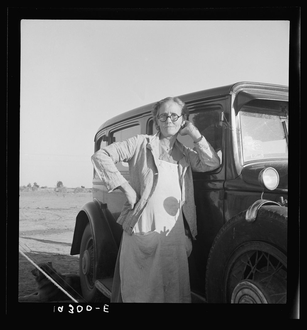 A grandmother from Oklahoma. She works in the California pea fields. Calipatria, California. Sourced from the Library of…