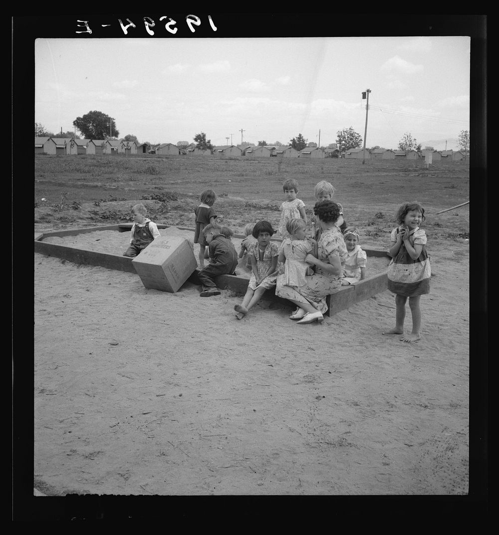 [Untitled photo, possibly related to: Tulare County. Farm Security Administration (FSA) camp for migrant agricultural…