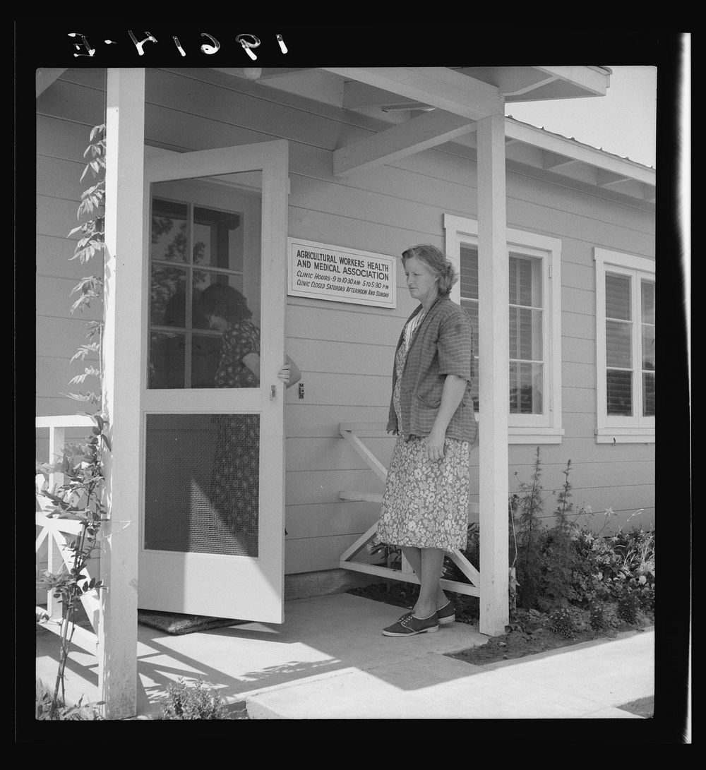 Tulare County, Farmersville, California. Farm Security Administration (FSA) camp for migratory agricultural workers.…