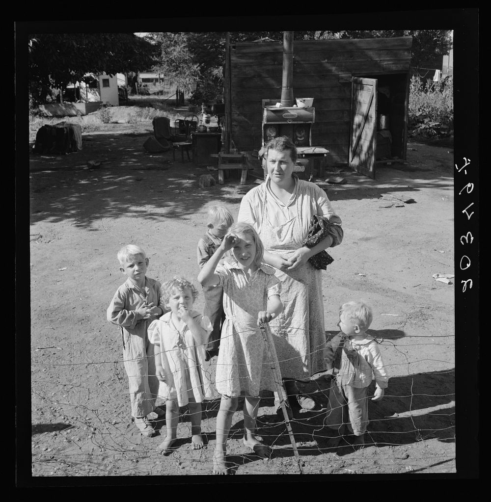 Family living in shacktown community, mostly from Kansas and Missouri. This family has five children, oldest in third grade.…