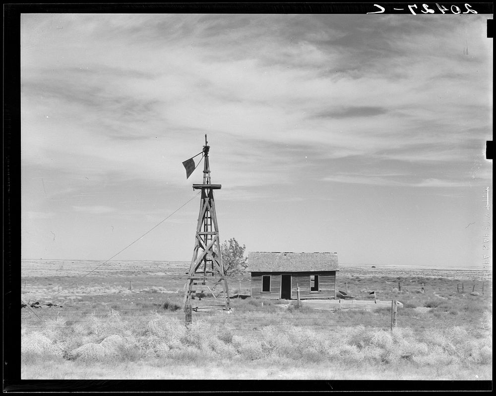 Washington, Grant County, south of Quincy. Deserted dryland farm in the Columbia Basin. About seventy five miles from Grand…