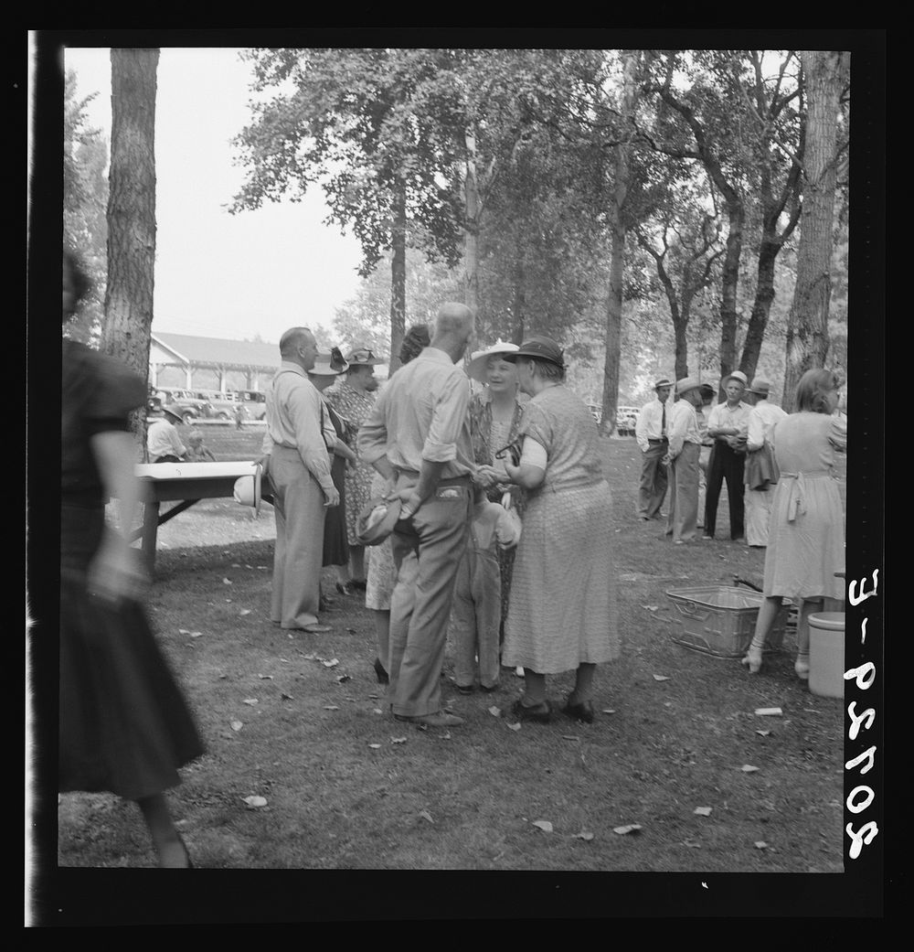 FSA/8b34000/8b34600\8b34641a.tif. Sourced from the Library of Congress.