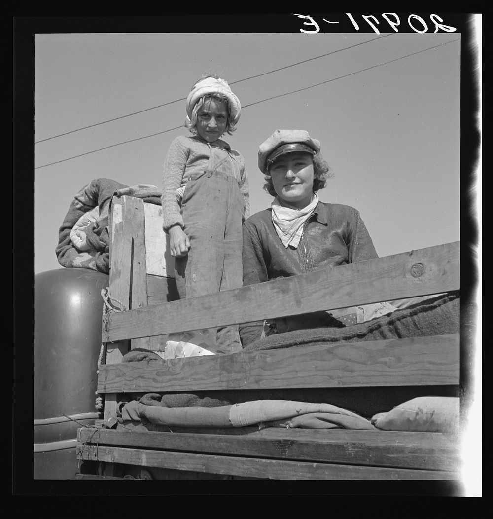 FSA/8b34000/8b34800\8b34828a.tif. Sourced from the Library of Congress.