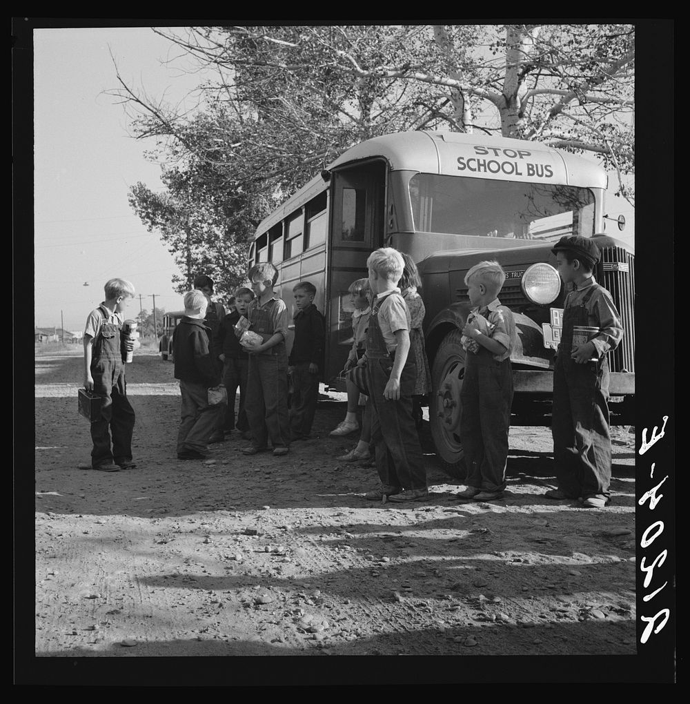 FSA/8b35000/8b35000\8b35052a.tif. Sourced from the Library of Congress.