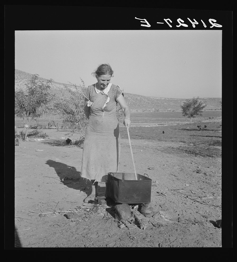 [Untitled photo, possibly related to: Mrs. Cates signs chattel mortgage with "X." Malheur County, Oregon]. Sourced from the…