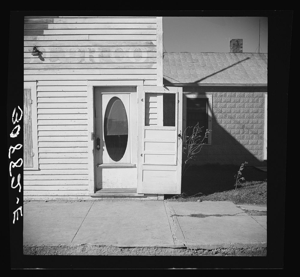 Doorway. Des Lacs, North Dakota Free Photo rawpixel