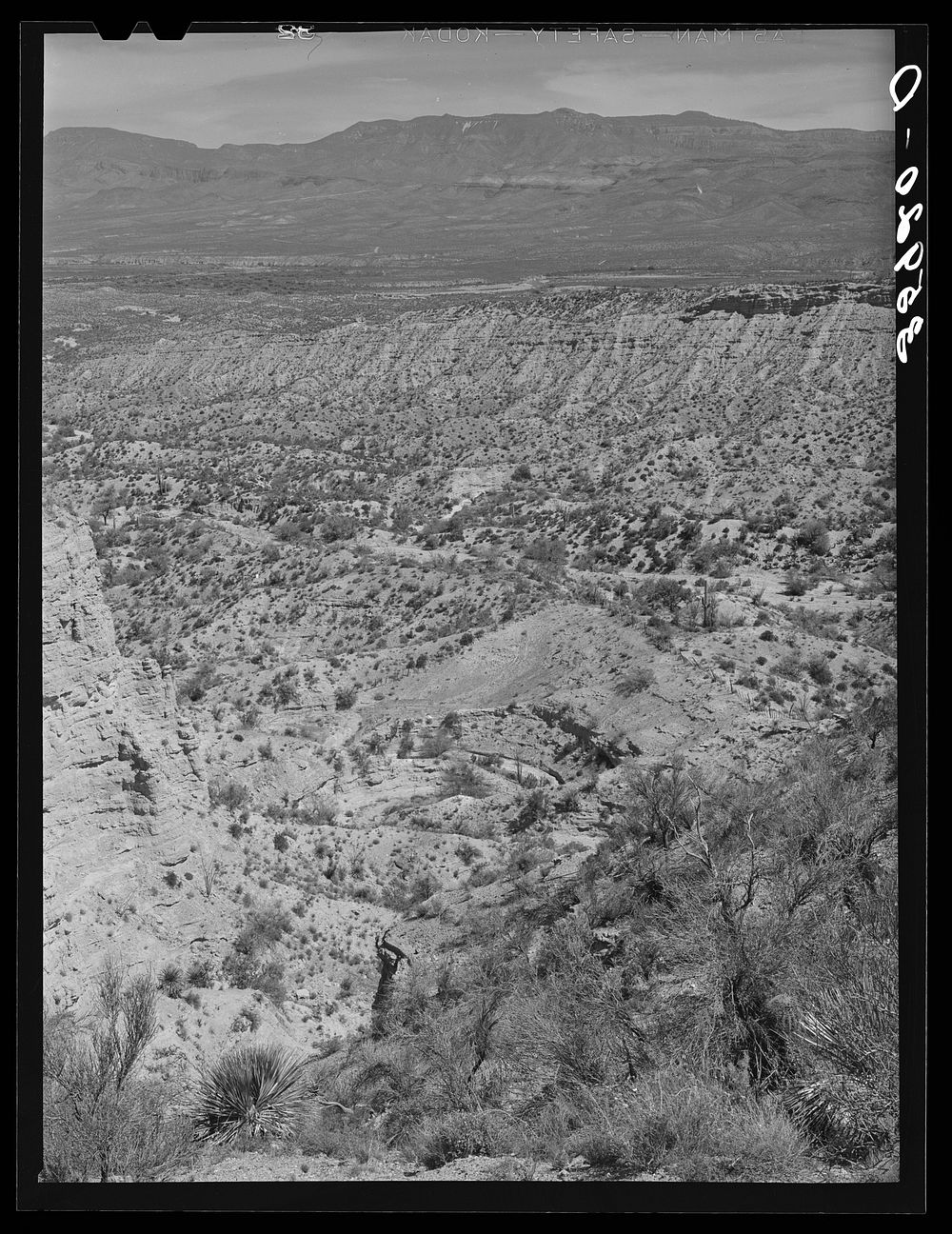 [Untitled photo, possibly related to: Eroded canyon along the Apache Trail in Gila County, Arizona] by Russell Lee