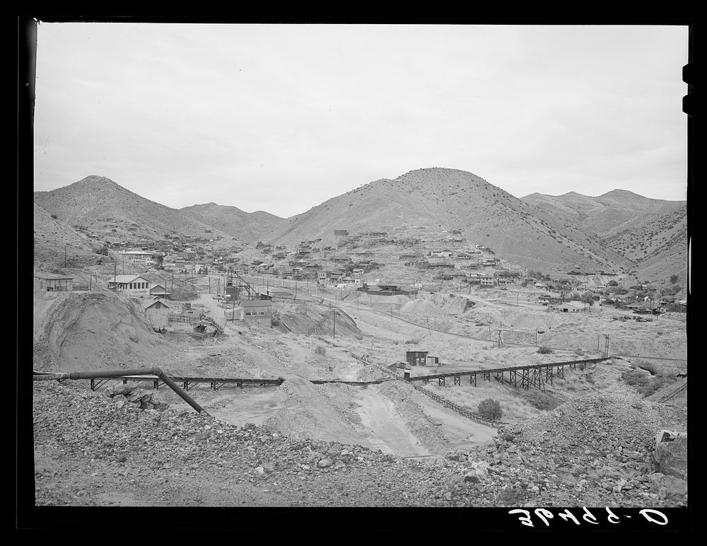 [Untitled photo, possibly related to: Bisbee, Arizona] by Russell Lee