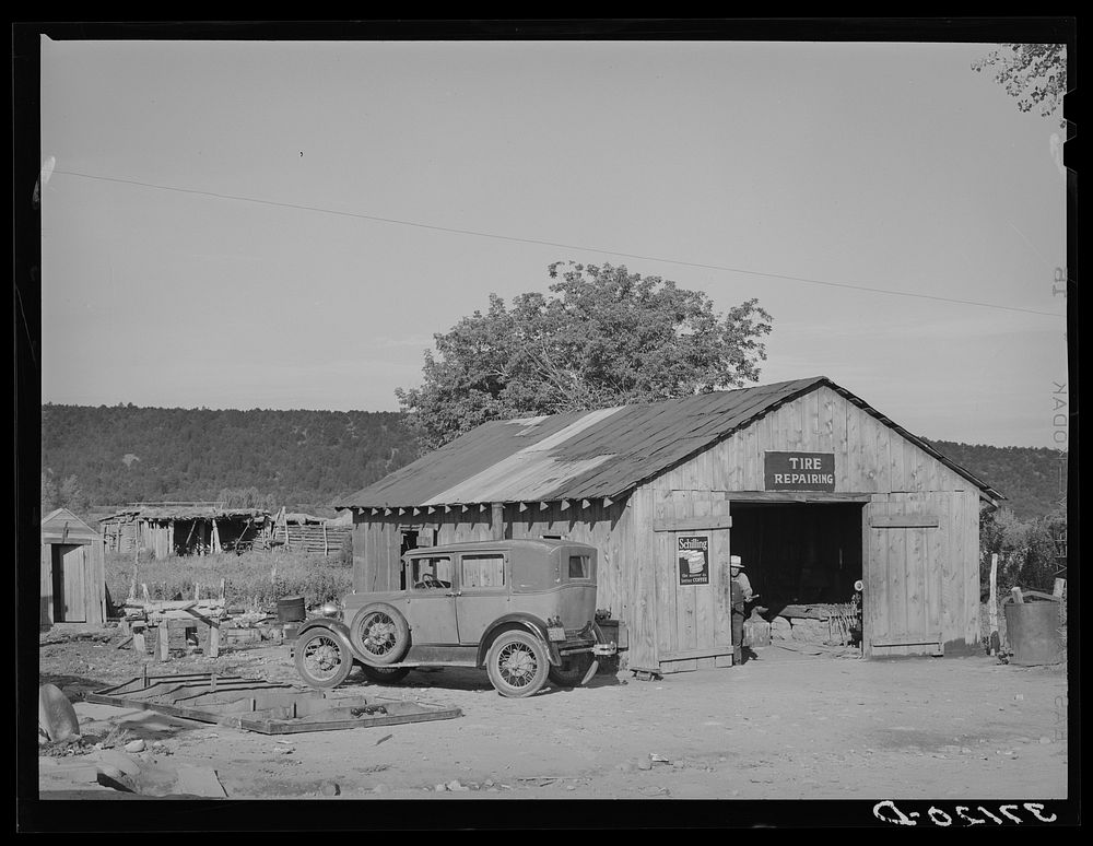 [Untitled photo, possibly related to: Blacksmith shop. Penasco, New Mexico] by Russell Lee