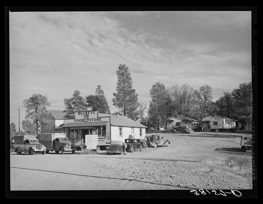 Town of Buckeye, California, now a boom town near Shasta Dam by Russell Lee