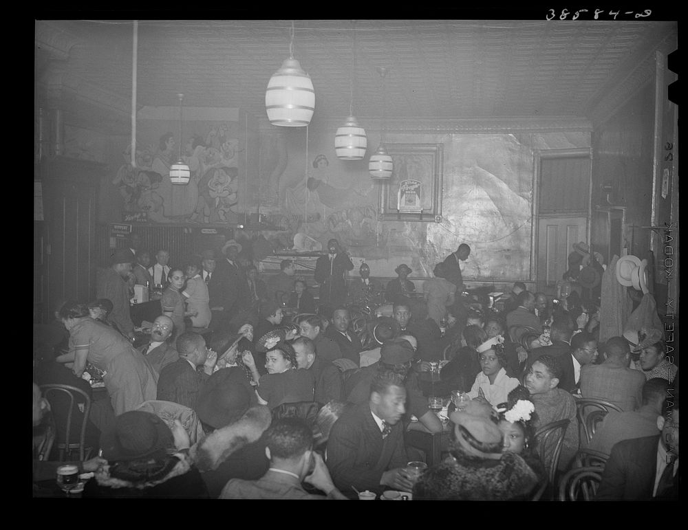 [Untitled photo, possibly related to: Tavern on southside of Chicago, Illinois] by Russell Lee