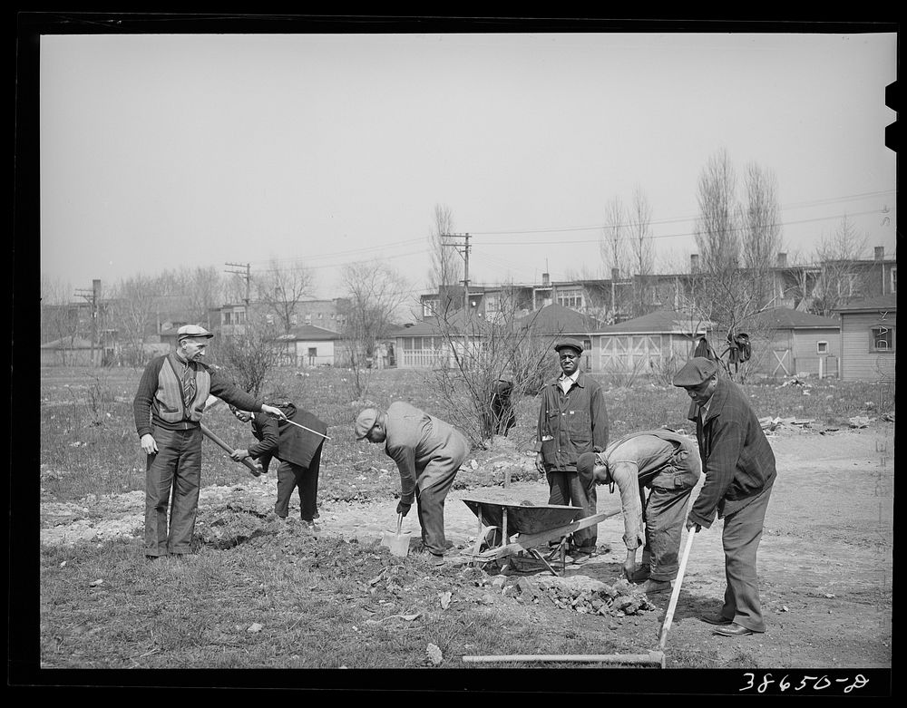 WPA (Work Projects Administration) work on playground on southside of Chicago, Illinois by Russell Lee