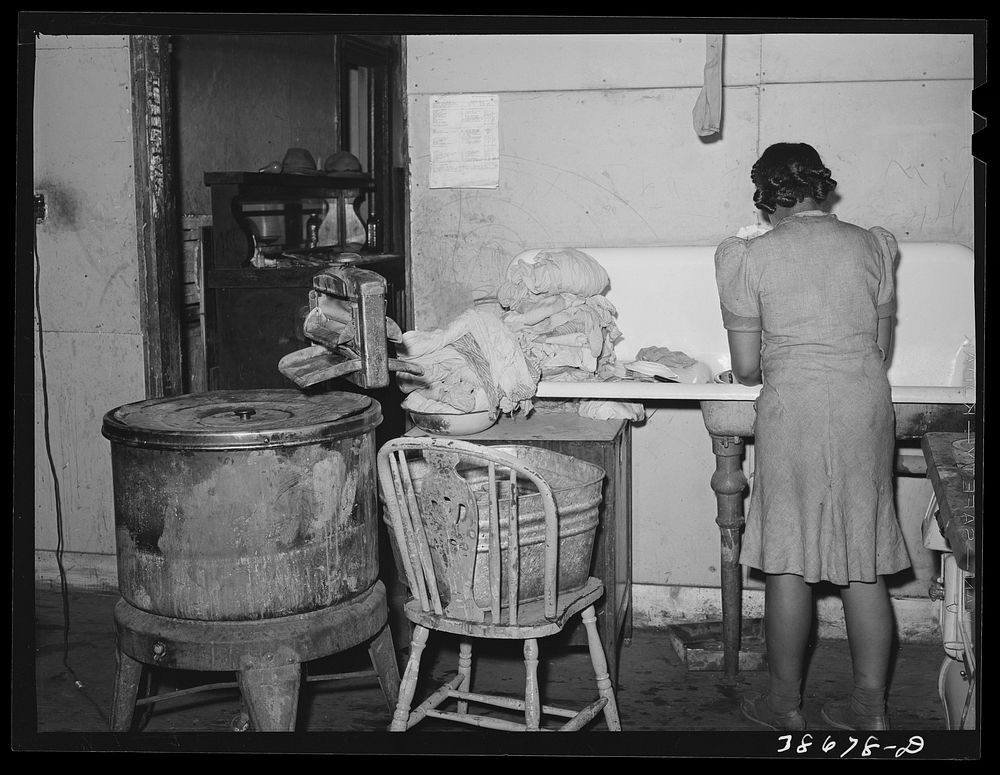 Washday of family on relief. Chicago, Illinois by Russell Lee