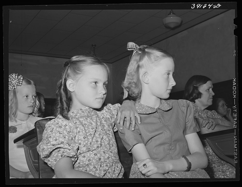 Schoolgirls at the 4H Club Spring fair. Adrian, Oregon by Russell Lee