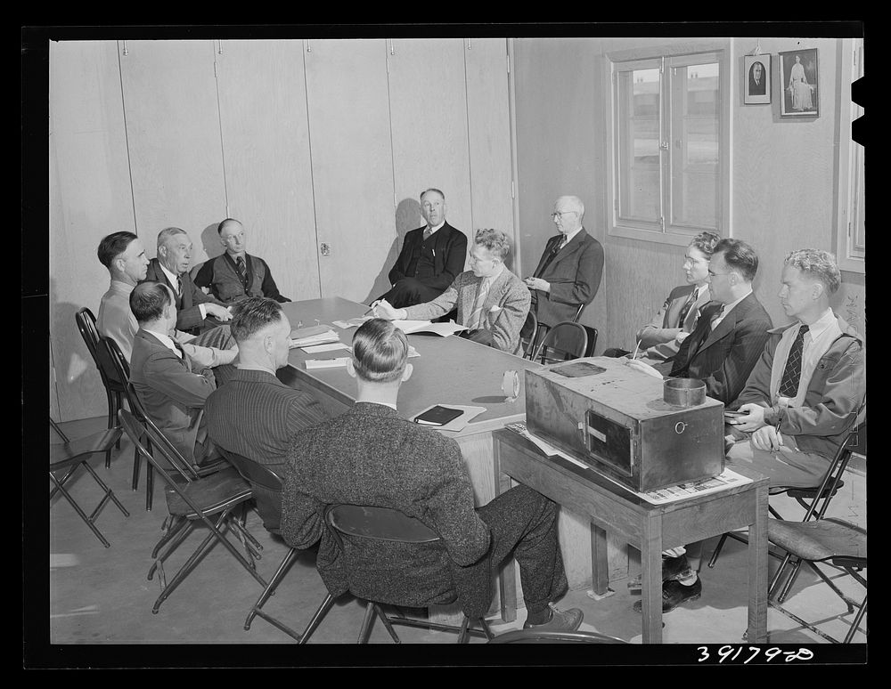 [Untitled photo, possibly related to: Meeting of managers of the FSA (Farm Security Administration) migratory labor camps in…