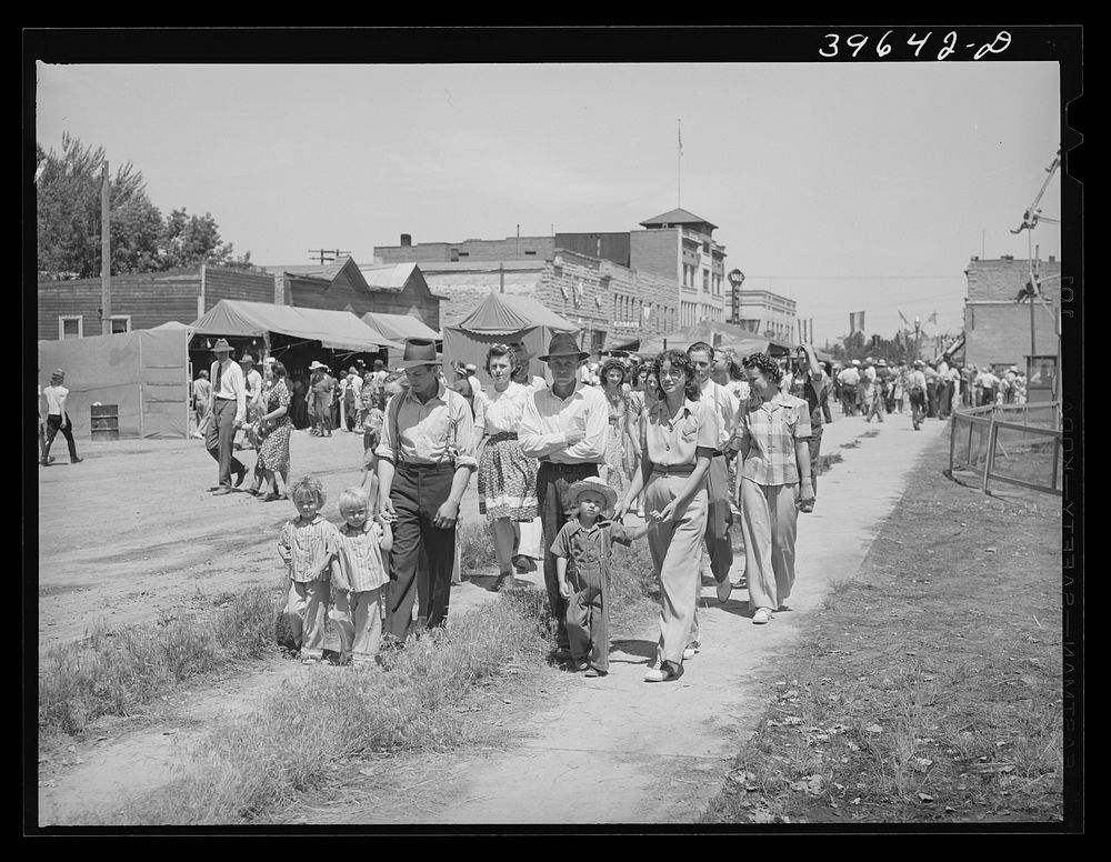 People in Vale, Oregon, for the Fourth of July celebration by Russell Lee