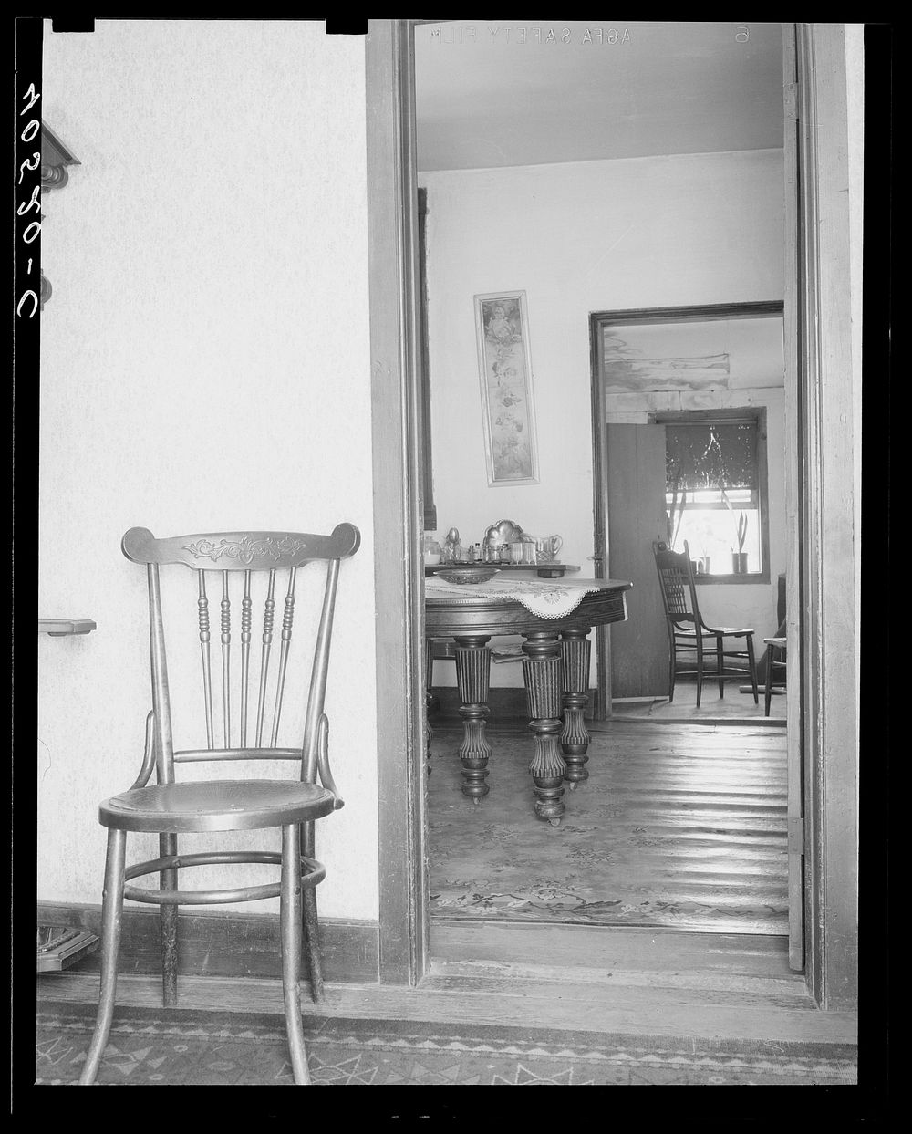 Interior of house in Newmarket, Maryland. Sourced from the Library of Congress.