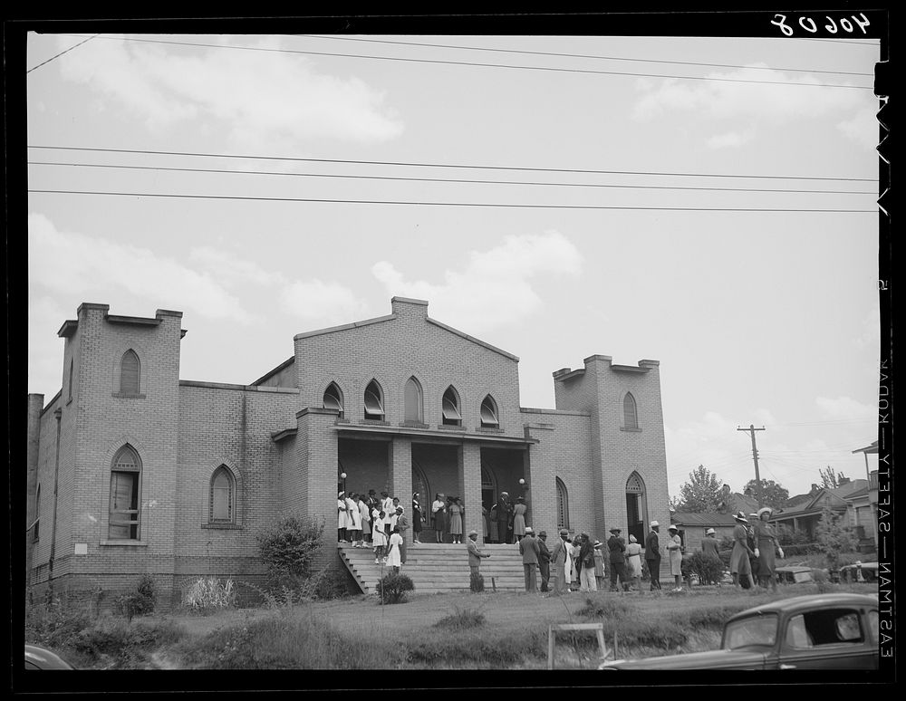  church on Sunday morning. Durham, North Carolina. Sourced from the Library of Congress.