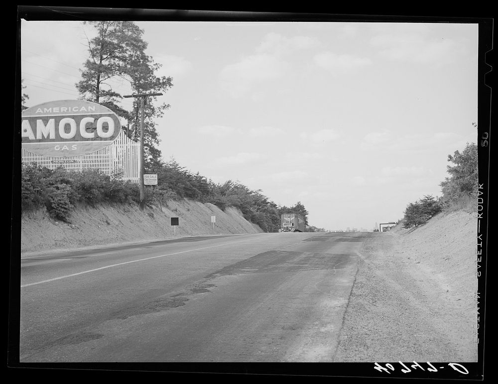 U.S. Highway No. 1 near Saint Dennis, Maryland. Sourced from the Library of Congress.