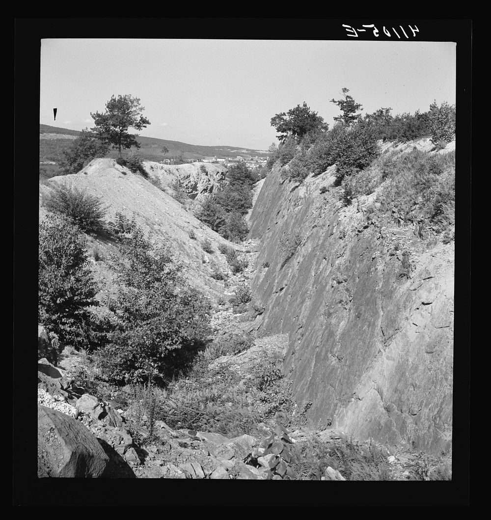 [Untitled photo, possibly related to: Landscape near Lansford, Pennsylvania]. Sourced from the Library of Congress.