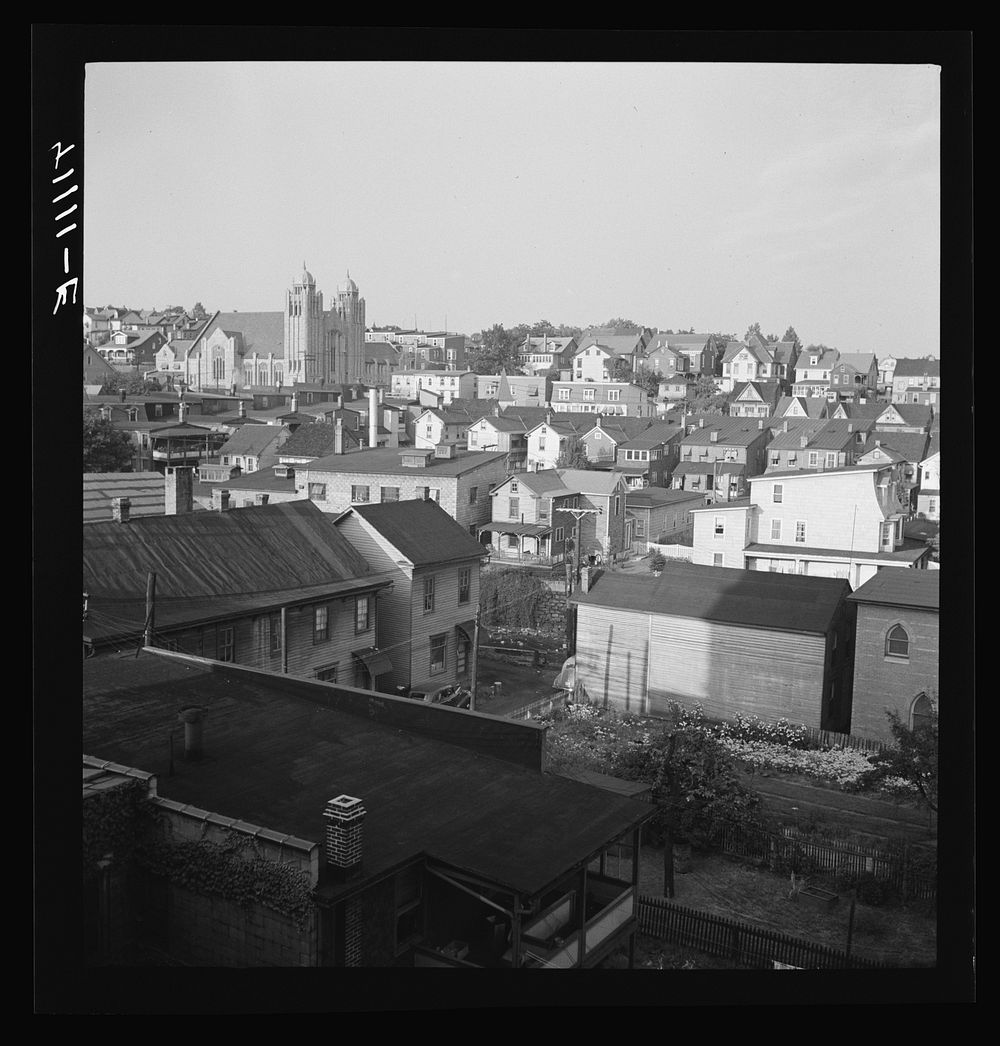 [Untitled photo, possibly related to: Houses in Tamaqua, Pennsylvania]. Sourced from the Library of Congress.