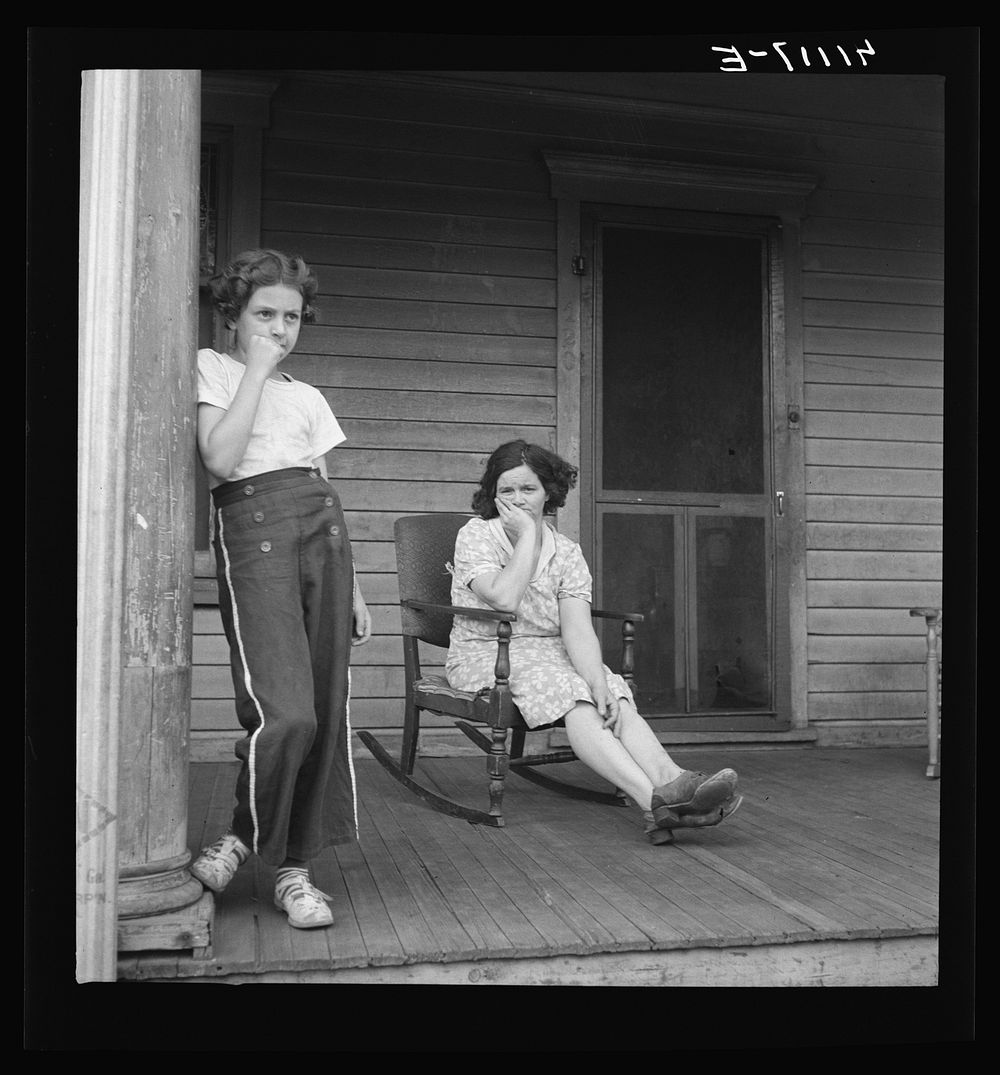 Woman in Upper Mauch Chunk, Pennsylvania. Sourced from the Library of Congress.