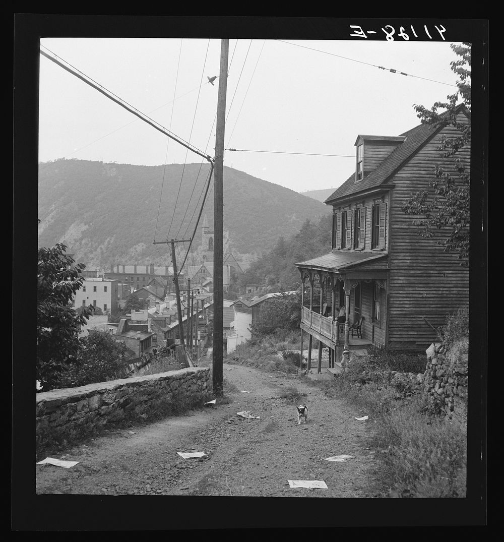 High Street in Mauch Chunk, Pennsylvania. Sourced from the Library of Congress.
