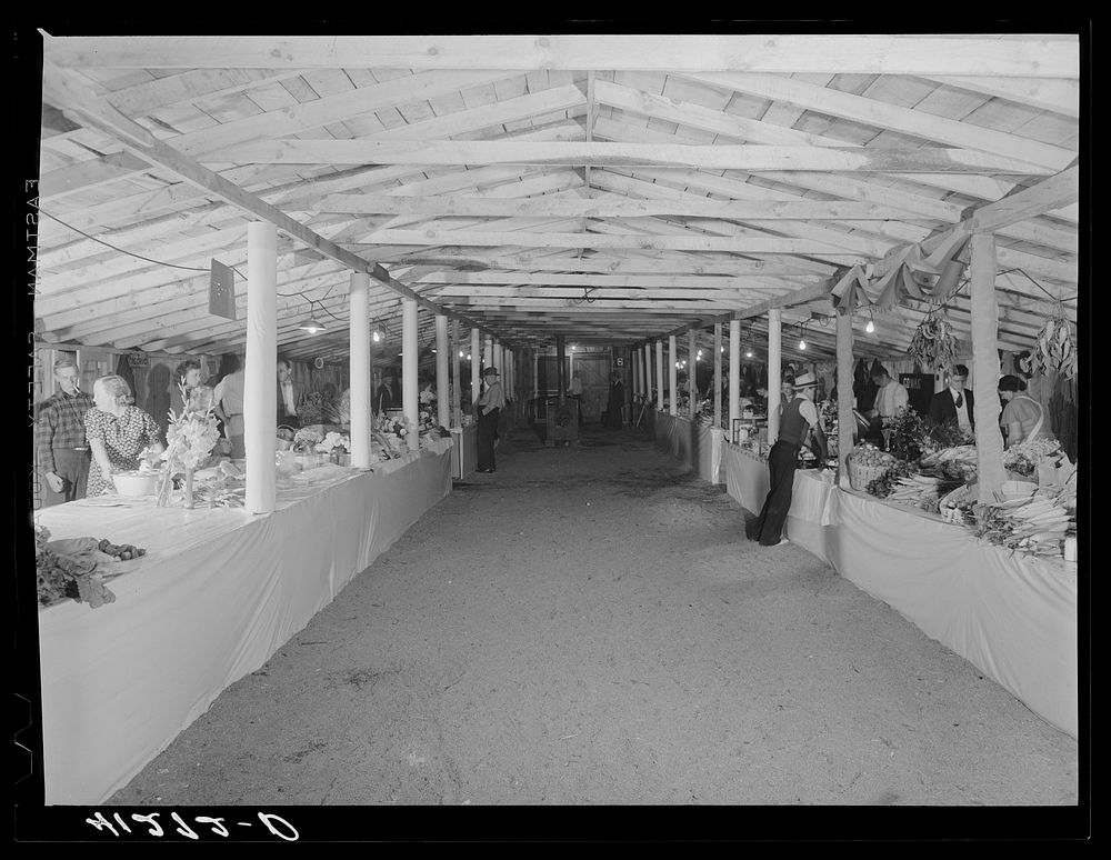 Interior of Tri-County Farmers Co-op Market at Du Bois, Pennsylvania. Sourced from the Library of Congress.