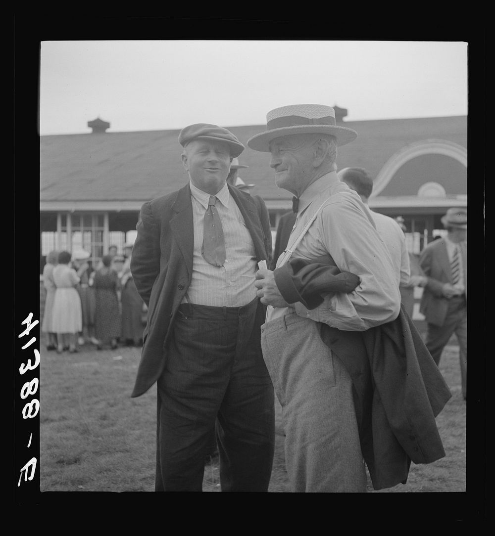 [Untitled photo, possibly related to: Members of the Strohl family at the reunion. Flagstaff Park, Mauch Chunk…