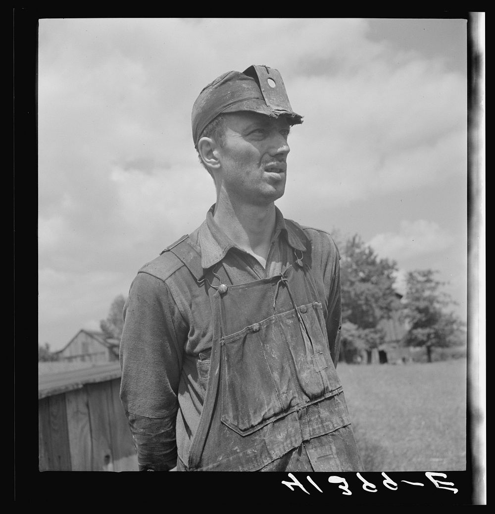 Miner working in a mine on a farm near Ellen Mills, Pennsylvania. Sourced from the Library of Congress.