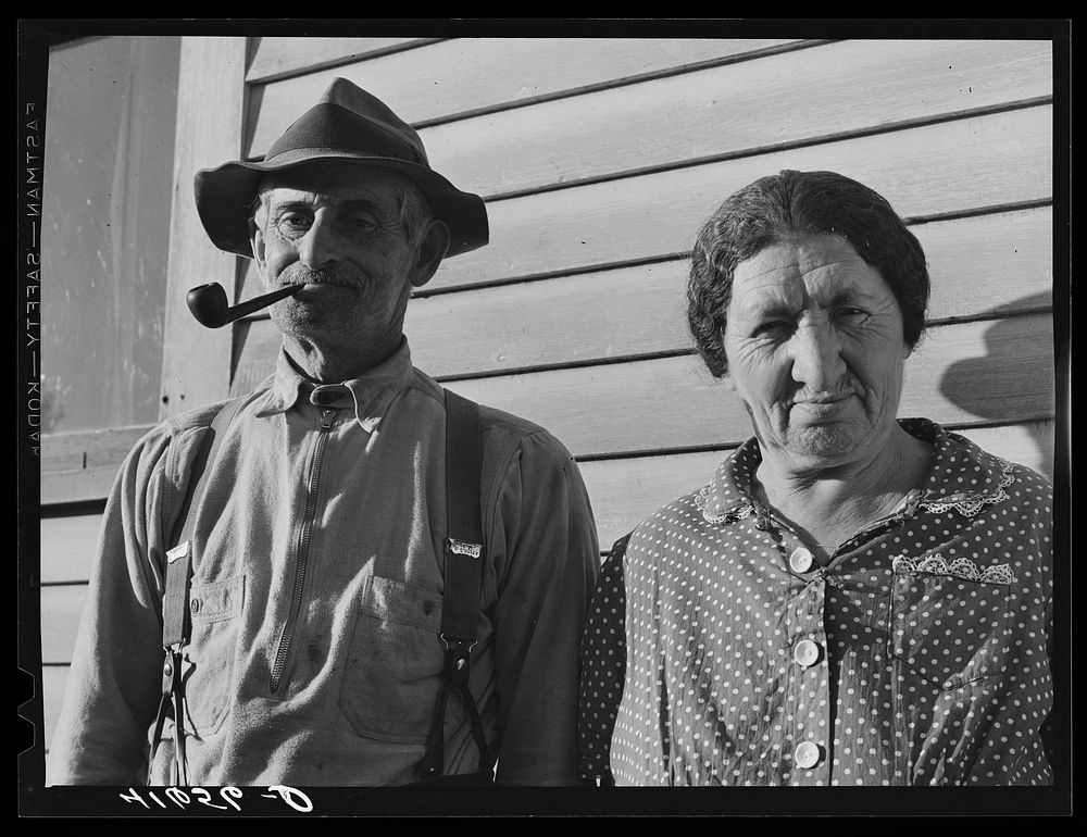Mr. and Mrs. Harry Pearl, Jewish farmers near Tracy, Connecticut. Sourced from the Library of Congress.