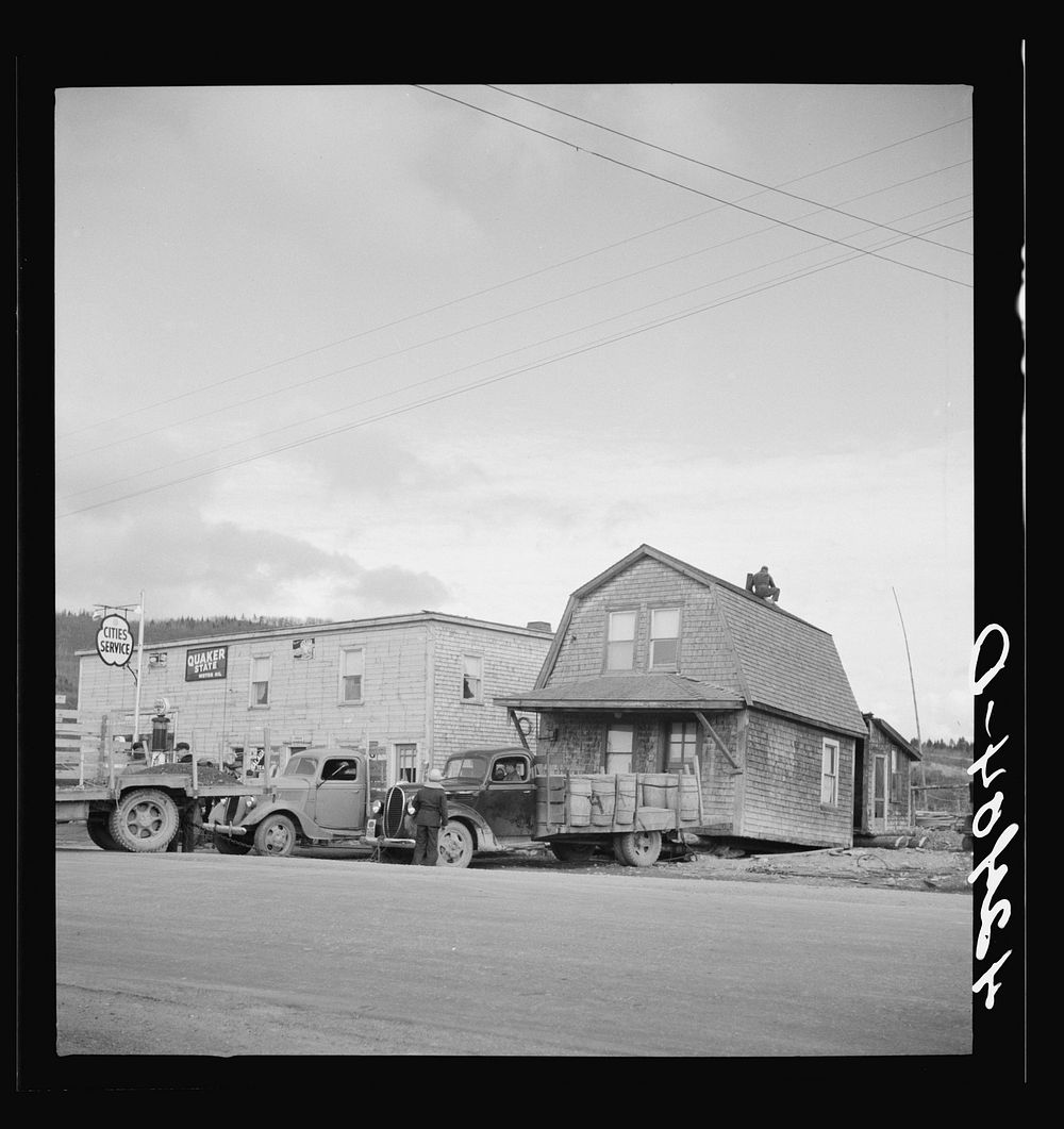 [Untitled photo, possibly related to: Moving a house in Fort Kent, Maine]. Sourced from the Library of Congress.