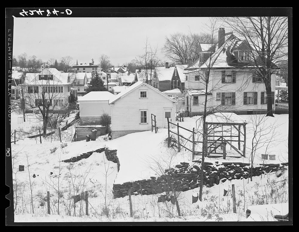 After a snowstorm in Norwich, Connecticut. Sourced from the Library of Congress.