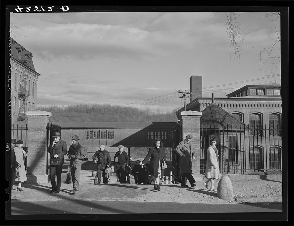 Employees leaving the Denomah Mills in Taftville, Connecticut, at the end of the afternoon shift. Sourced from the Library…
