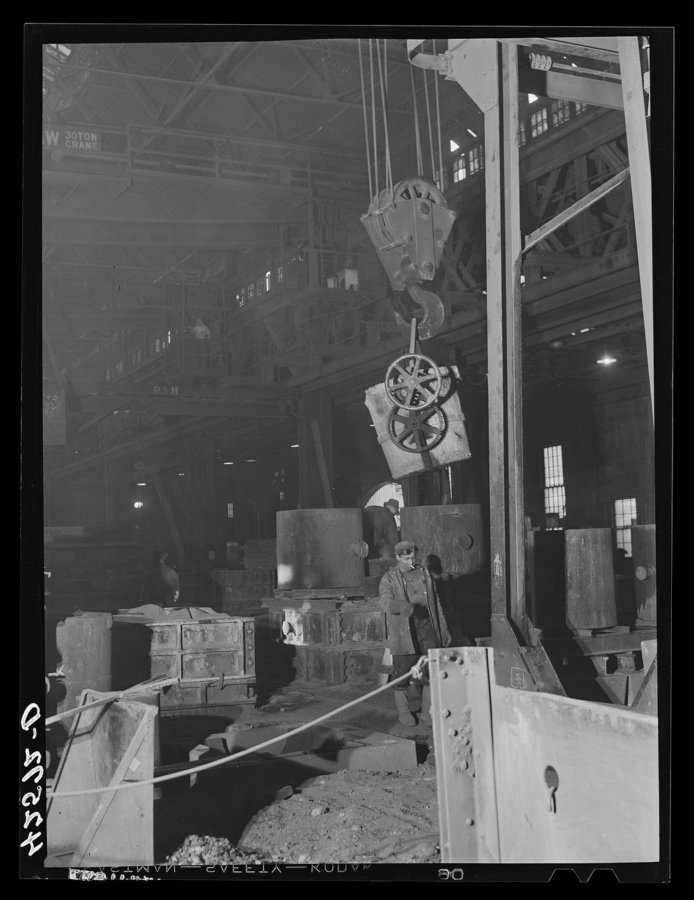 In the foundry at the Farell-Birmingham Corporation. Ansonia, Connecticut. Sourced from the Library of Congress.