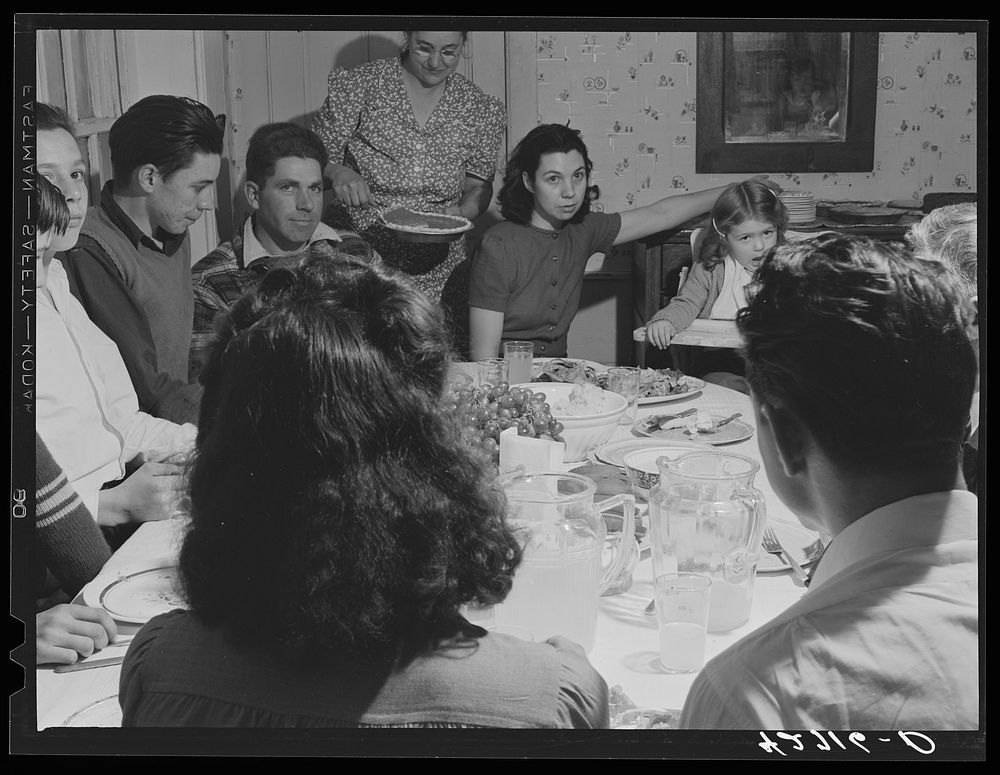 The Crouch family at their annual Thanksgiving dinner in Ledyard, Connecticut. Sourced from the Library of Congress.