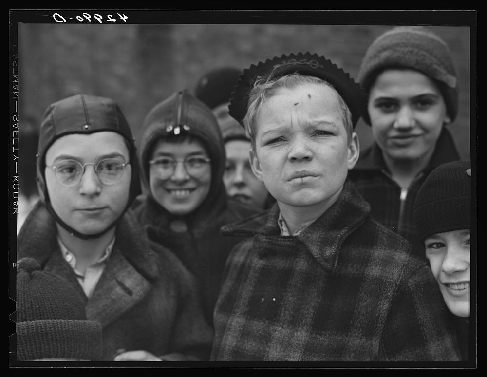 Children in Midland, Pennsylvania. Sourced from the Library of Congress.