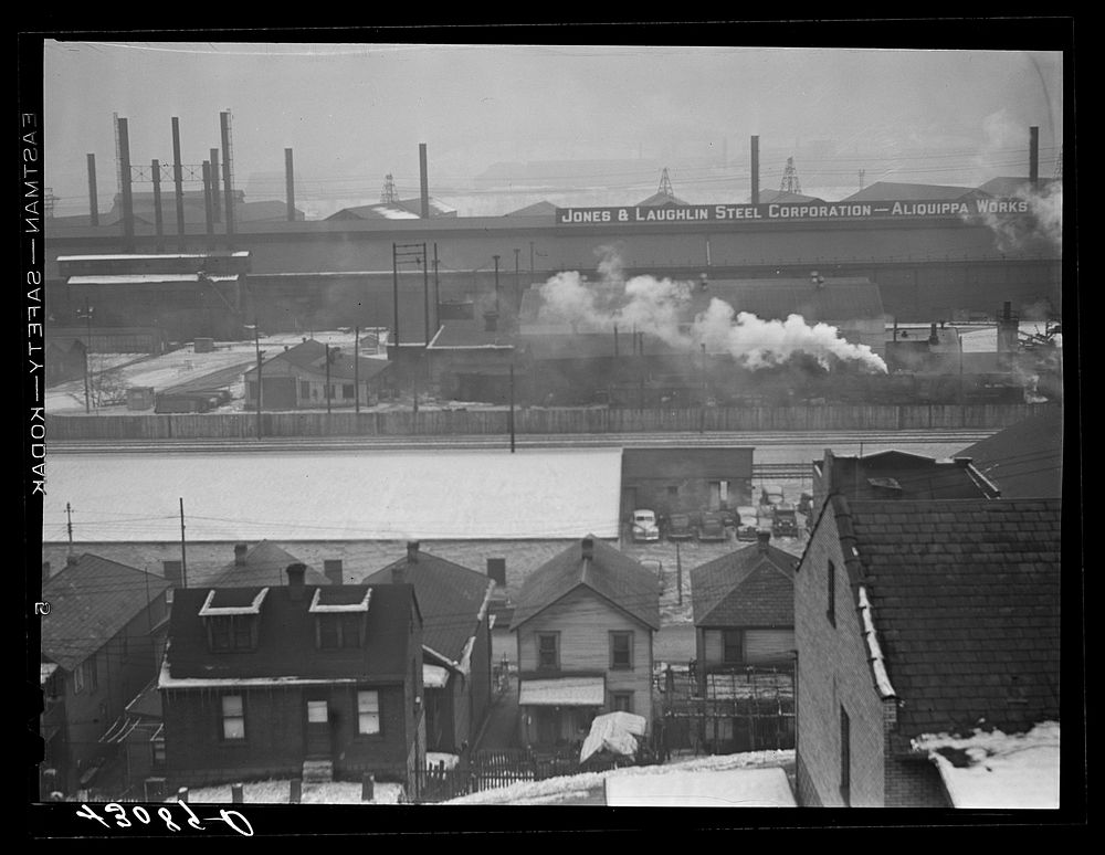 Houses and steel mills in Aliquippa, Pennsylvania. Sourced from the Library of Congress.