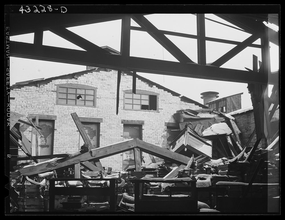 Wrecked foundry in the abandoned Olive Stove Works in Rochester, Pennsylvania. Sourced from the Library of Congress.