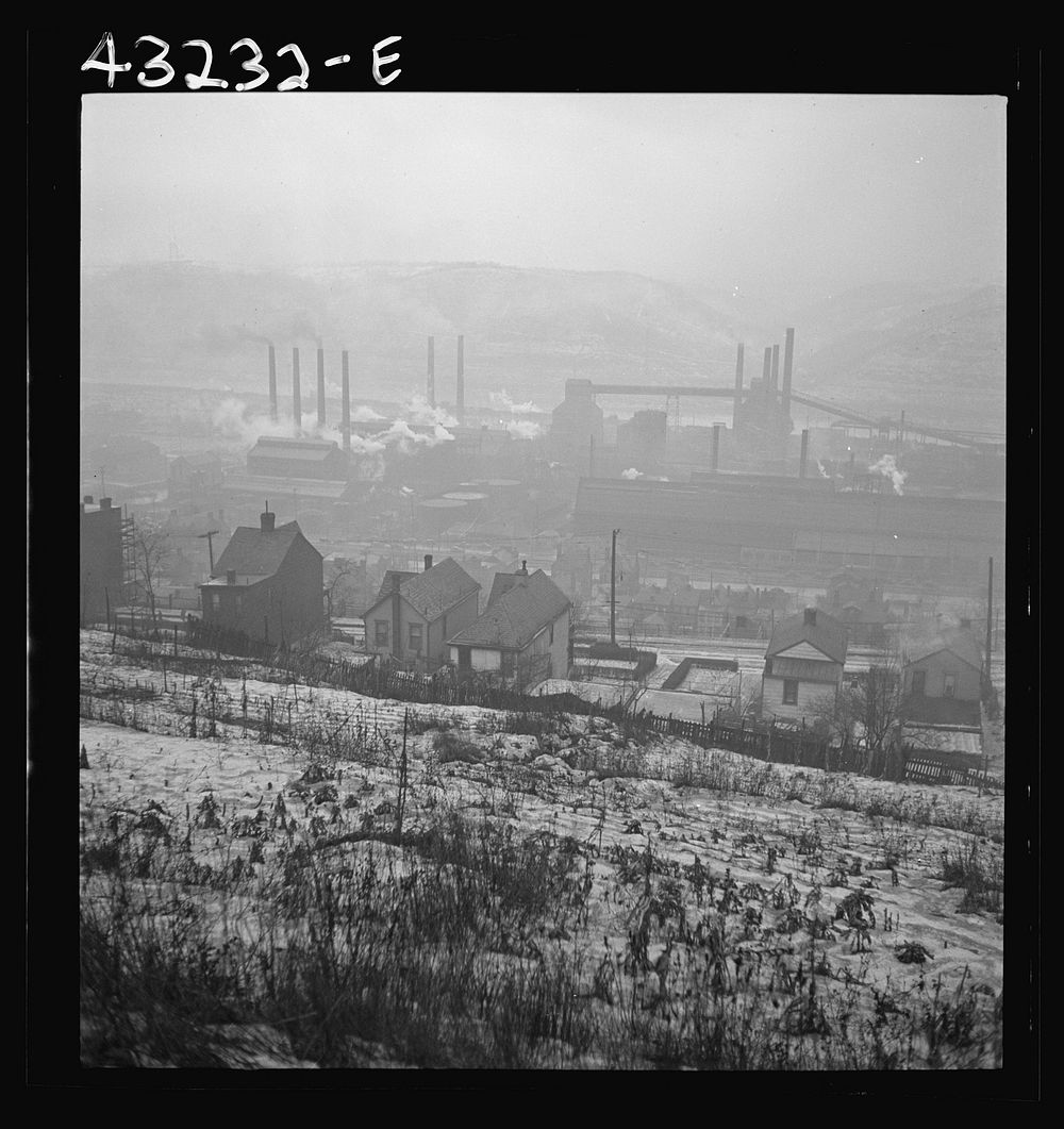 In the mill district of Pittsburgh, Pennsylvania. Sourced from the Library of Congress.