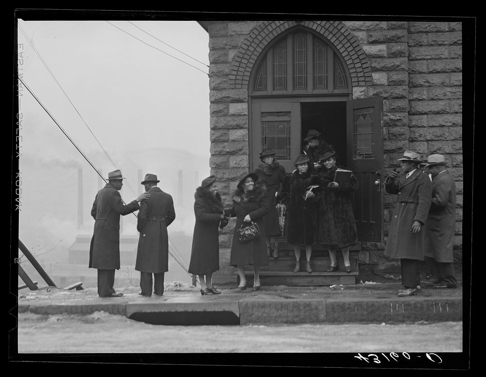  church in mill district of Pittsburgh, Pennsylvania. Sourced from the Library of Congress.