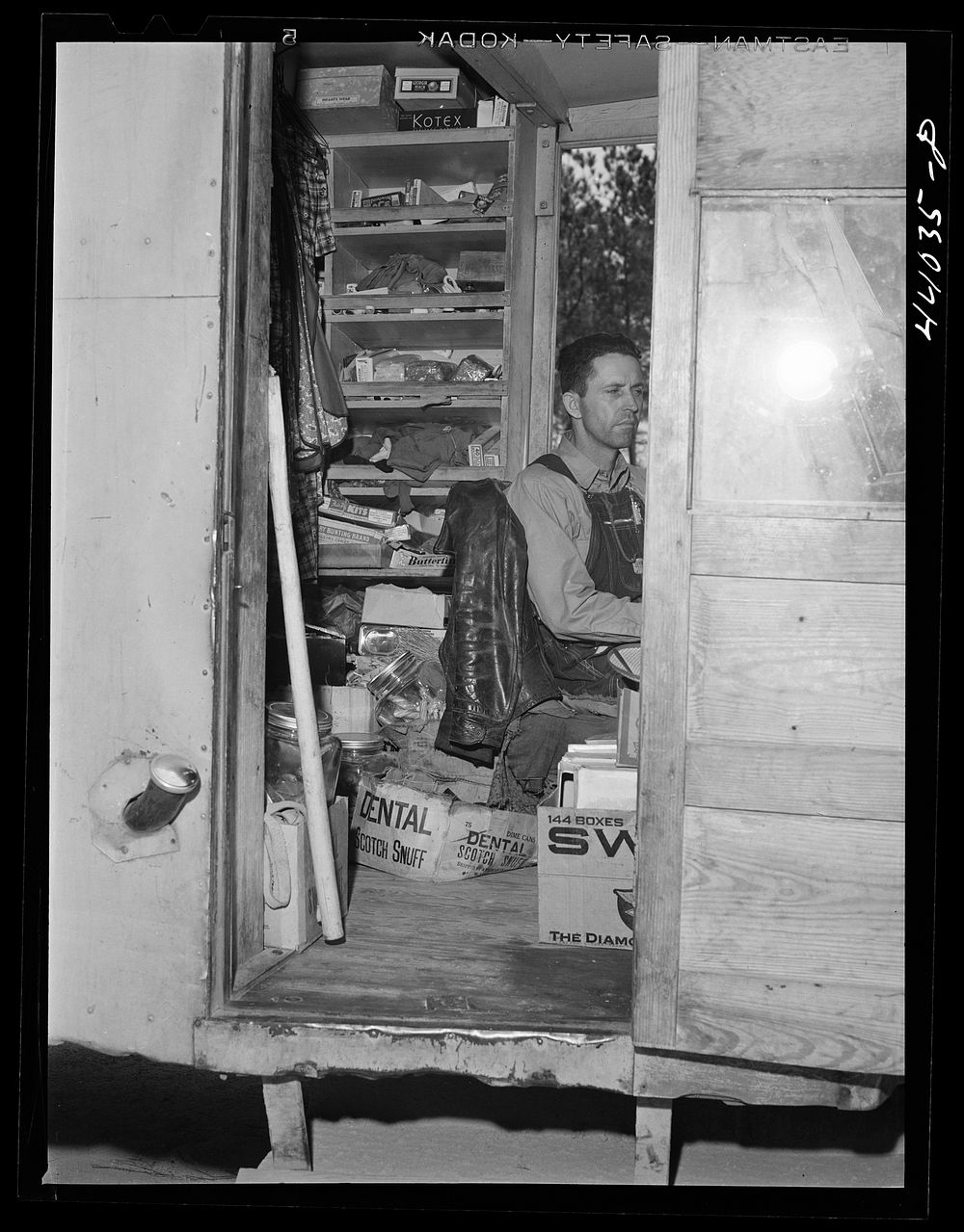 Driver of rolling store in Heard County, Georgia. Sourced from the Library of Congress.