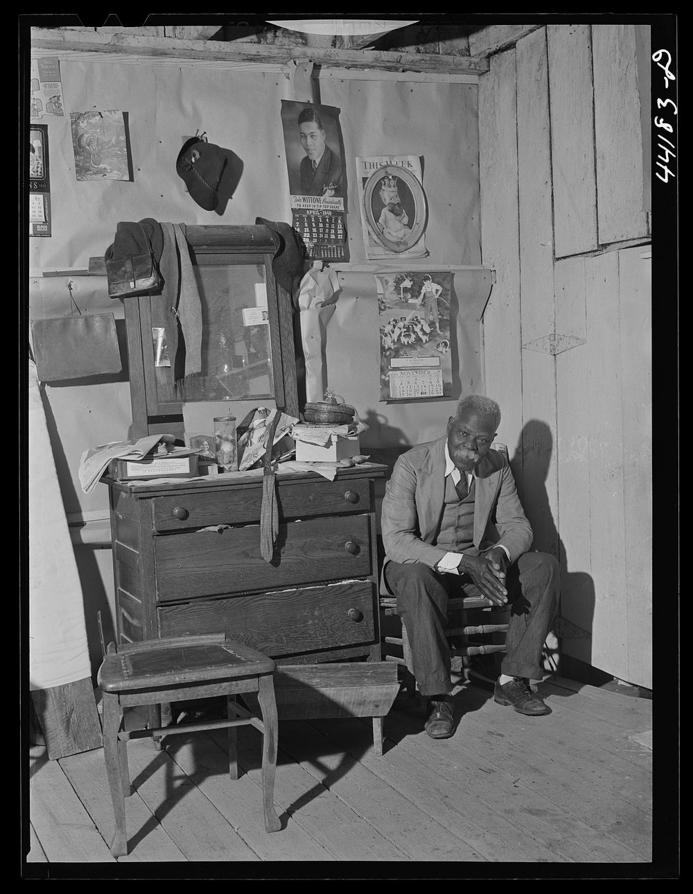 Mr. Alfred Parrott, ninety-one year old ex-slave. Near Siloam, Greene County, Georgia. Sourced from the Library of Congress.